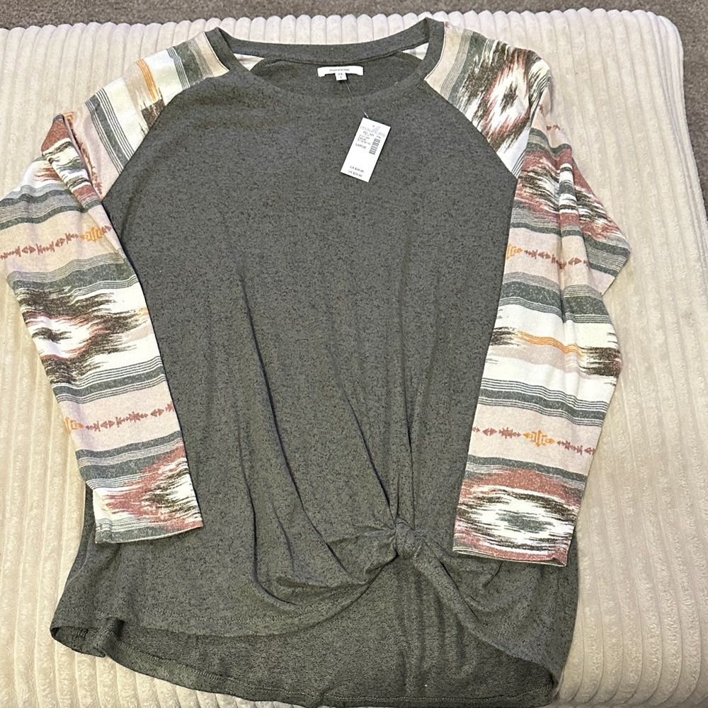 Maurices Gray Top with Patterned Sleeves